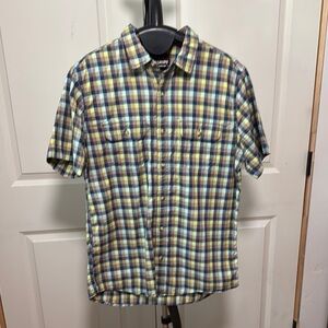 Alesbury Mens M button down shirt